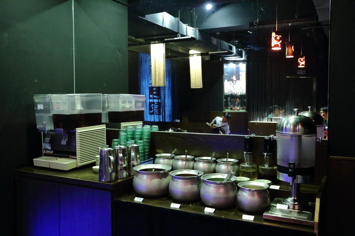 【食||萬華】上乘三家西門旗艦店〜西門火鍋推薦。超澎湃雙人帝王蟹龍蝦鍋，大海精華襲擊你的味蕾！(已歇業)