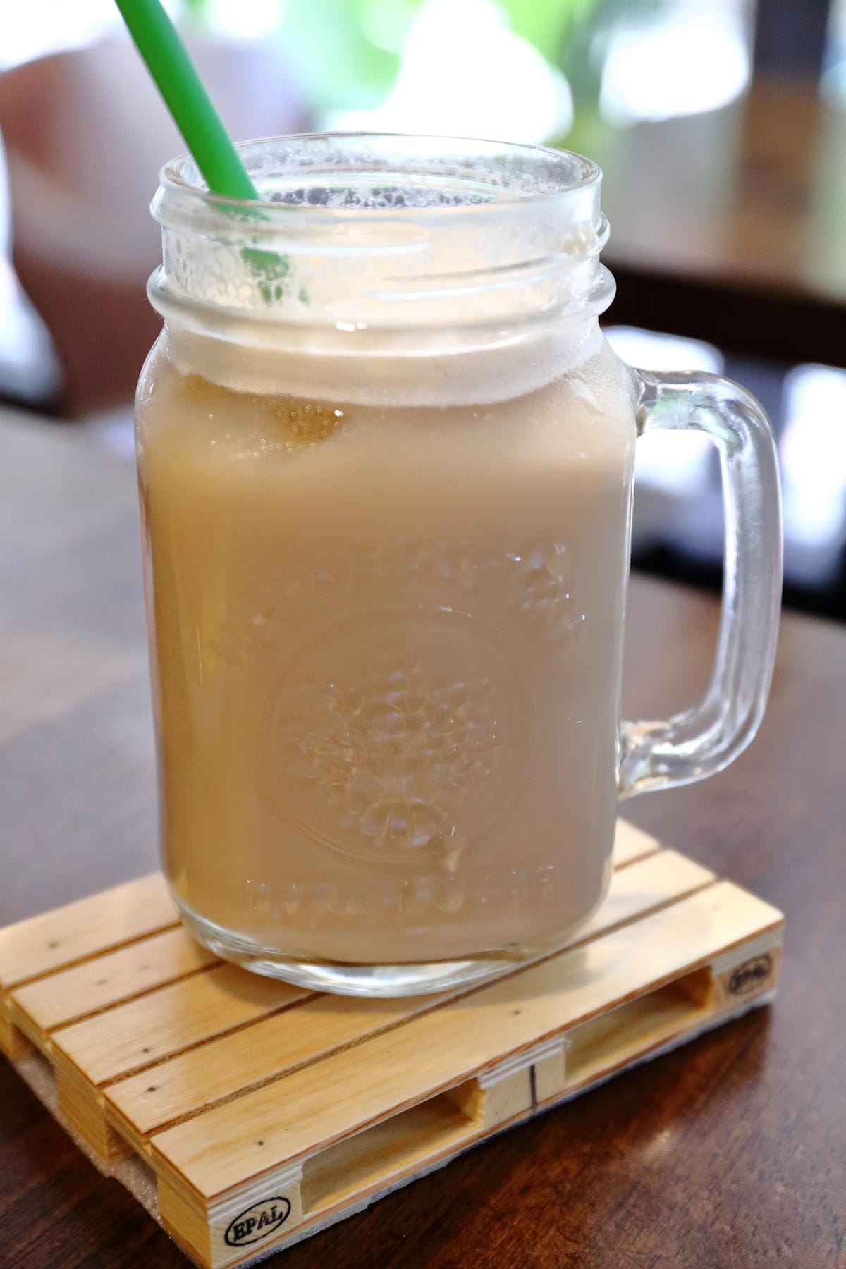 【食|板橋】BEGIN AGAIN 起點Cafe〜板橋新開的早午餐又一家，隱藏巷弄的溫馨早午餐/咖啡館，漸層氣泡飲清涼消暑又繽紛亮眼！　