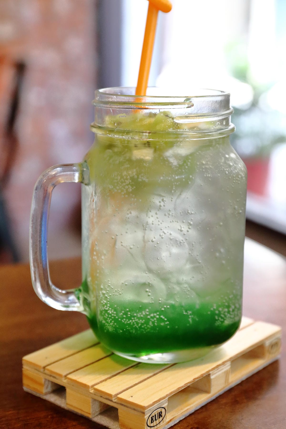 【食|板橋】BEGIN AGAIN 起點Cafe〜板橋新開的早午餐又一家，隱藏巷弄的溫馨早午餐/咖啡館，漸層氣泡飲清涼消暑又繽紛亮眼！　