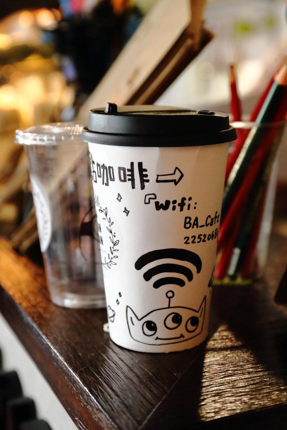 【食|板橋】BEGIN AGAIN 起點Cafe〜板橋新開的早午餐又一家，隱藏巷弄的溫馨早午餐/咖啡館，漸層氣泡飲清涼消暑又繽紛亮眼！　