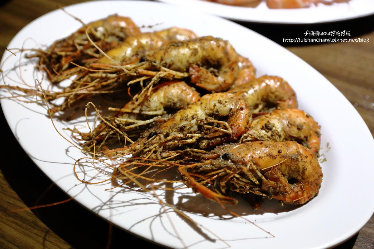 【食||台北】燒蝦〜大同區延平北路/活蝦居酒屋。活泰國蝦現點現撈，蝦子控的天堂！