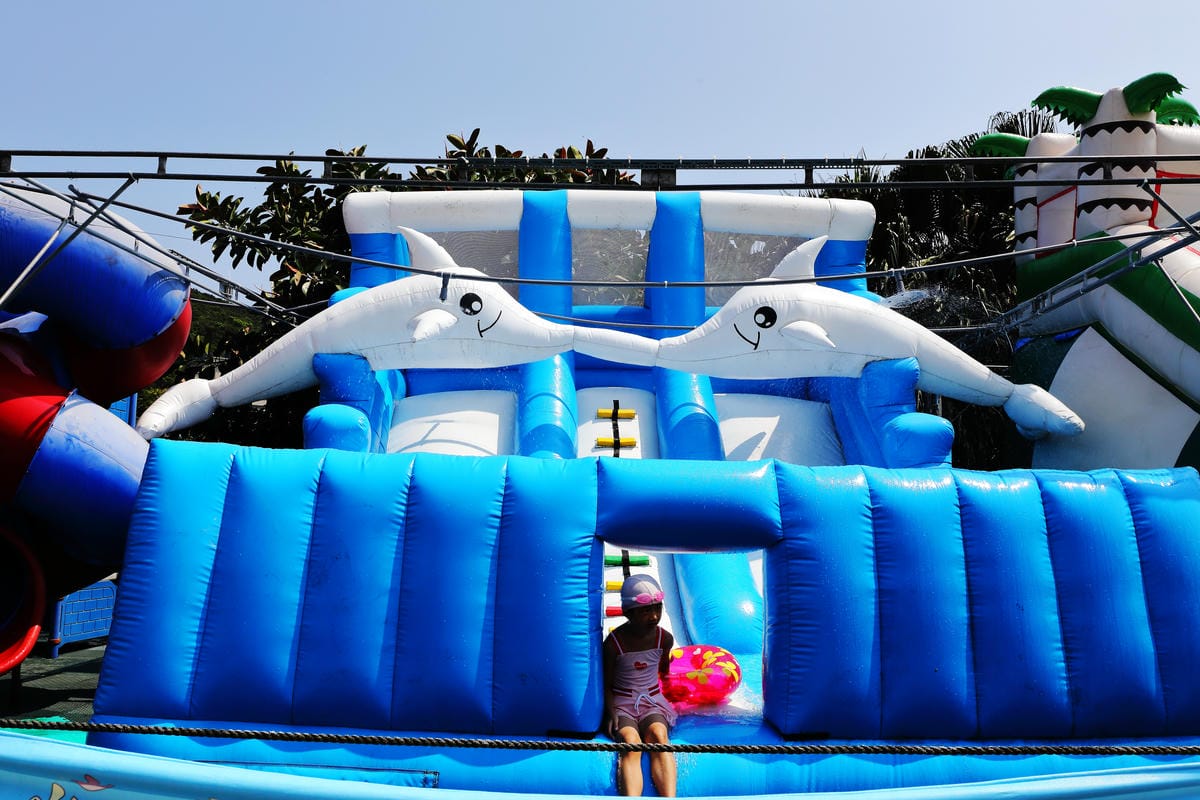 【遊||萬里】2016翡翠灣夏日樂園〜這麼熱不玩水是要幹嘛呢？北海岸玩水趣，清涼一夏！