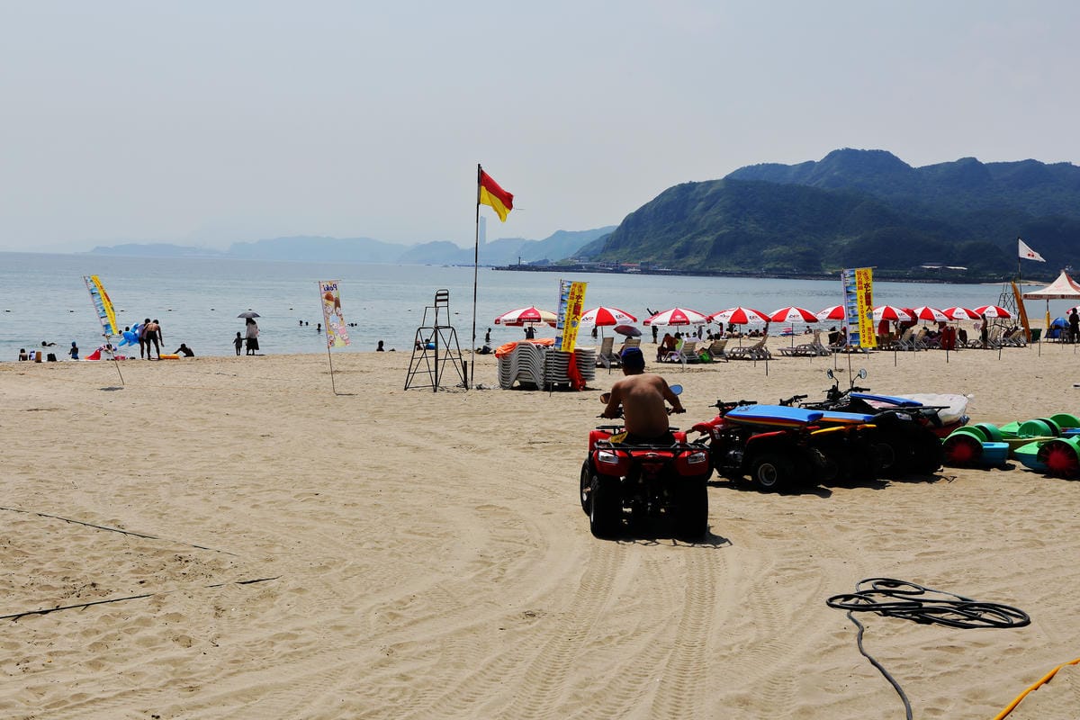 【遊||萬里】2016翡翠灣夏日樂園〜這麼熱不玩水是要幹嘛呢？北海岸玩水趣，清涼一夏！