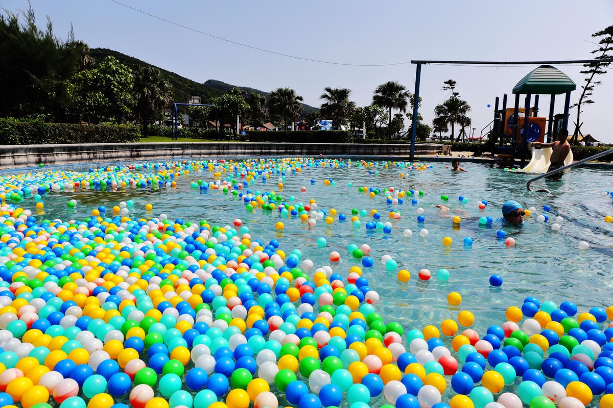 【遊||萬里】2016翡翠灣夏日樂園〜這麼熱不玩水是要幹嘛呢？北海岸玩水趣，清涼一夏！