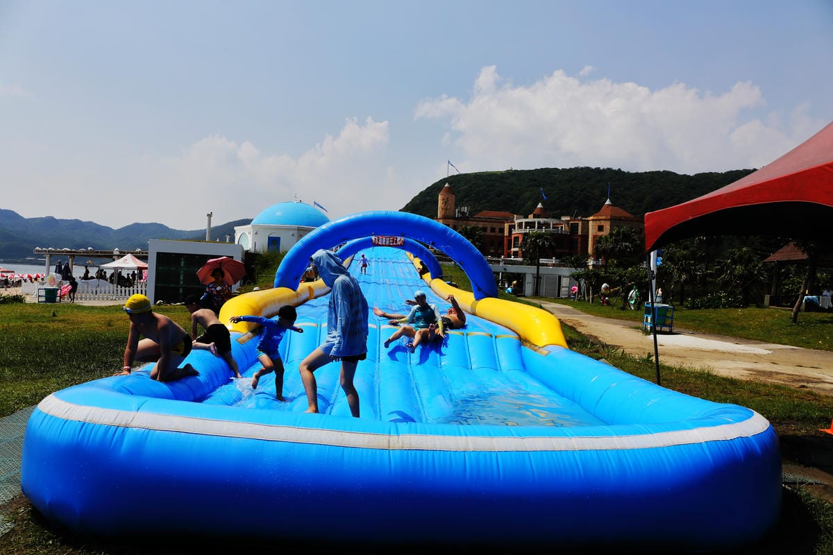 【遊||萬里】2016翡翠灣夏日樂園〜這麼熱不玩水是要幹嘛呢？北海岸玩水趣，清涼一夏！