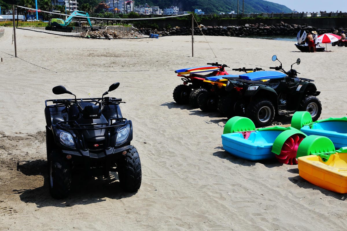 【遊||萬里】2016翡翠灣夏日樂園〜這麼熱不玩水是要幹嘛呢？北海岸玩水趣，清涼一夏！