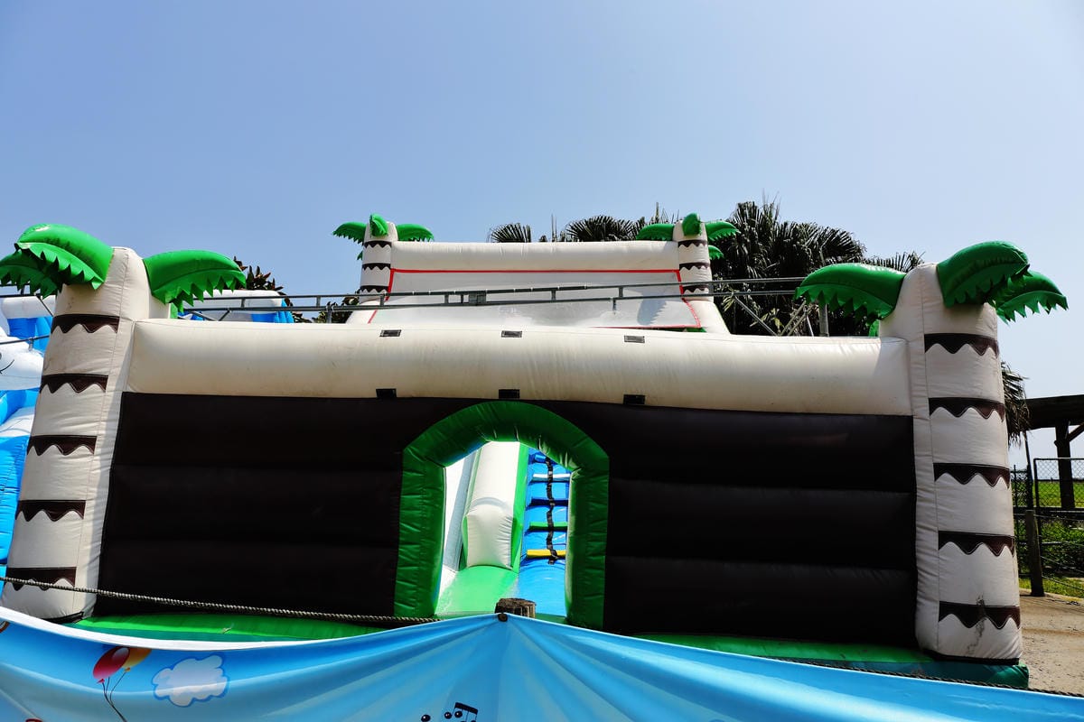 【遊||萬里】2016翡翠灣夏日樂園〜這麼熱不玩水是要幹嘛呢？北海岸玩水趣，清涼一夏！