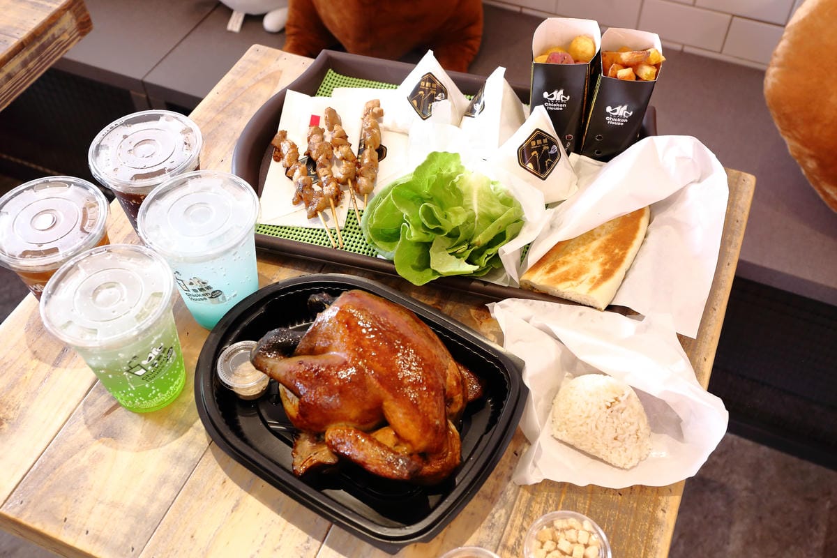 【食||新北八里】新時代香雞城〜回來了！全台灣第一家手扒雞店，試營運搶先吃！(已歇業)