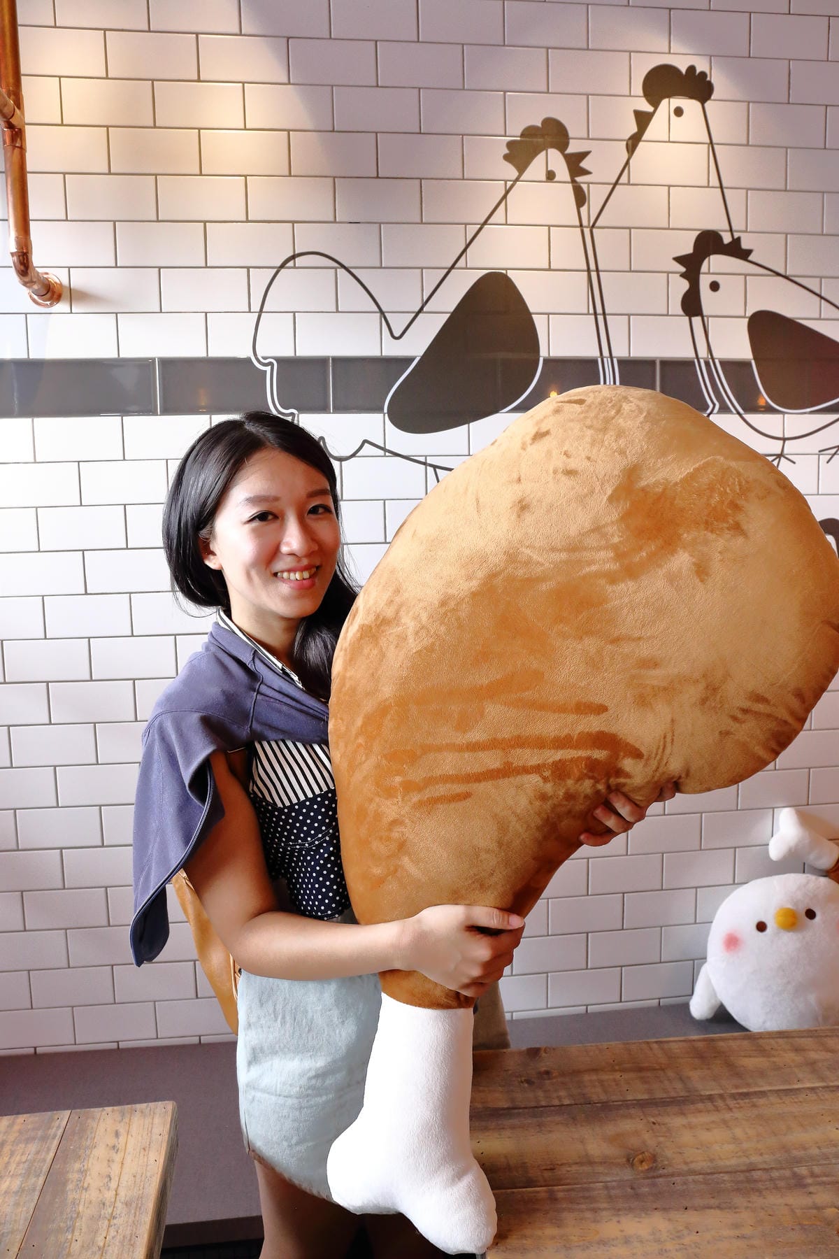 【食||新北八里】新時代香雞城〜回來了！全台灣第一家手扒雞店，試營運搶先吃！(已歇業)