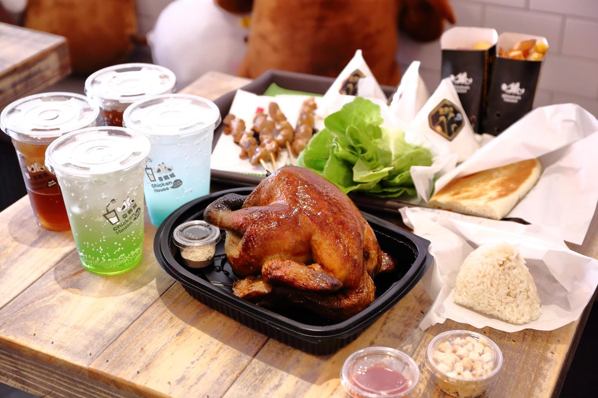 【食||新北八里】新時代香雞城〜回來了！全台灣第一家手扒雞店，試營運搶先吃！(已歇業)