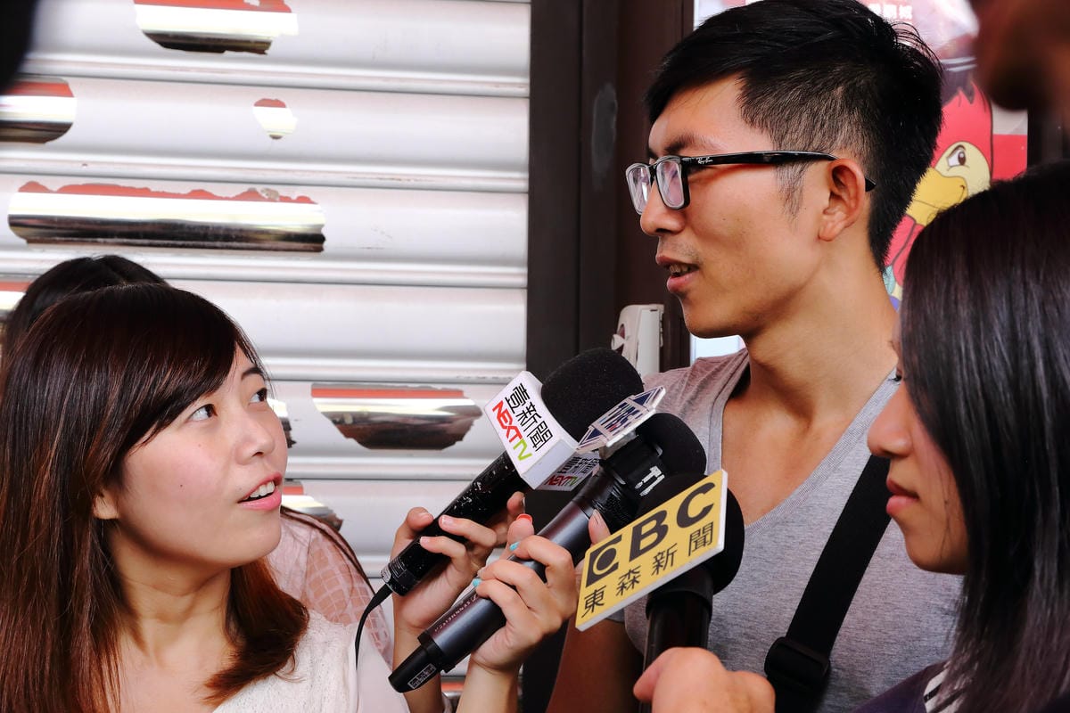 【食||新北八里】新時代香雞城〜回來了！全台灣第一家手扒雞店，試營運搶先吃！(已歇業)