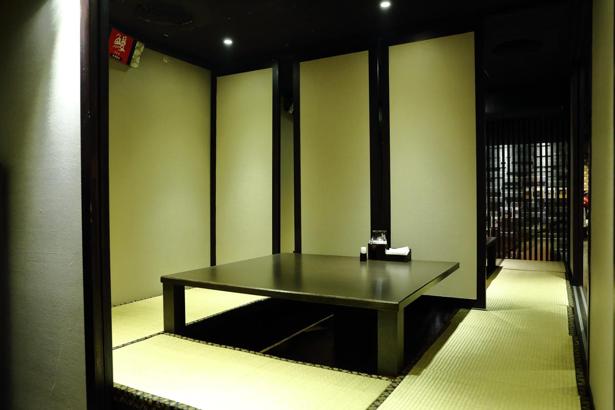 【食||台北】御成町浪漫鰻屋〜食尚玩家推薦。多樣鰻魚創意料理，原來鰻魚也可以這樣吃！