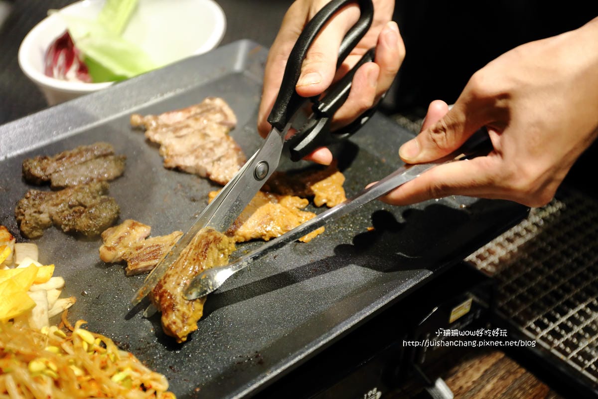 【食||台北】啾哇嘿喲〜南京復興韓式料理新開幕！全台灣第一家八色烤牛肉，八種口味一次滿足！