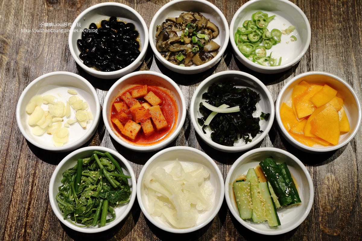 【食||台北】啾哇嘿喲〜南京復興韓式料理新開幕！全台灣第一家八色烤牛肉，八種口味一次滿足！