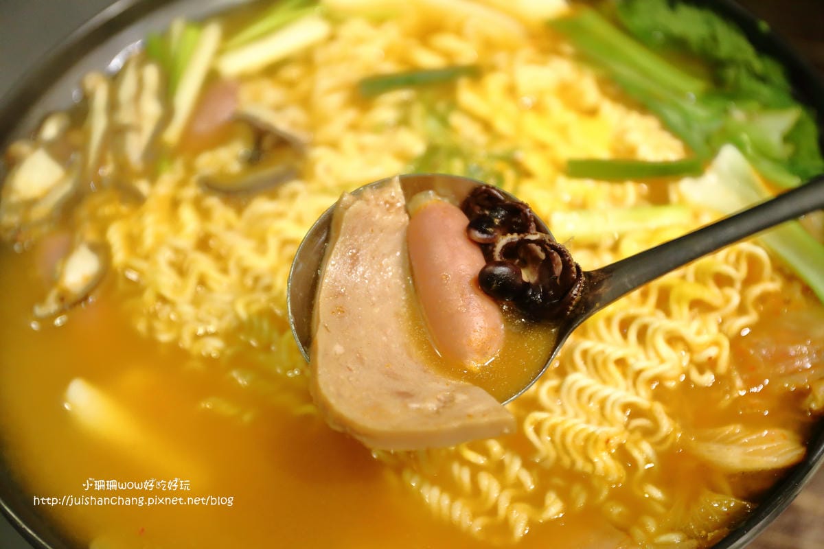 【食||台北】啾哇嘿喲〜南京復興韓式料理新開幕！全台灣第一家八色烤牛肉，八種口味一次滿足！