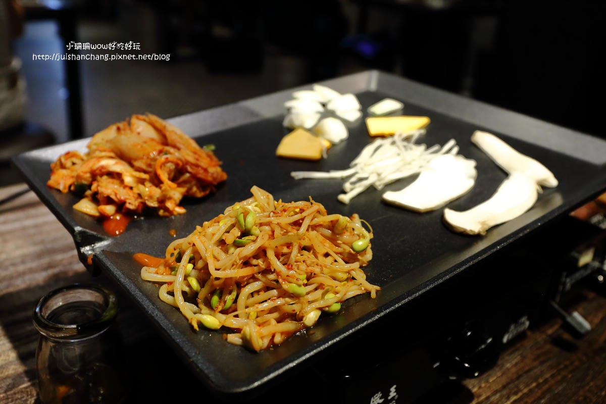 【食||台北】啾哇嘿喲〜南京復興韓式料理新開幕！全台灣第一家八色烤牛肉，八種口味一次滿足！