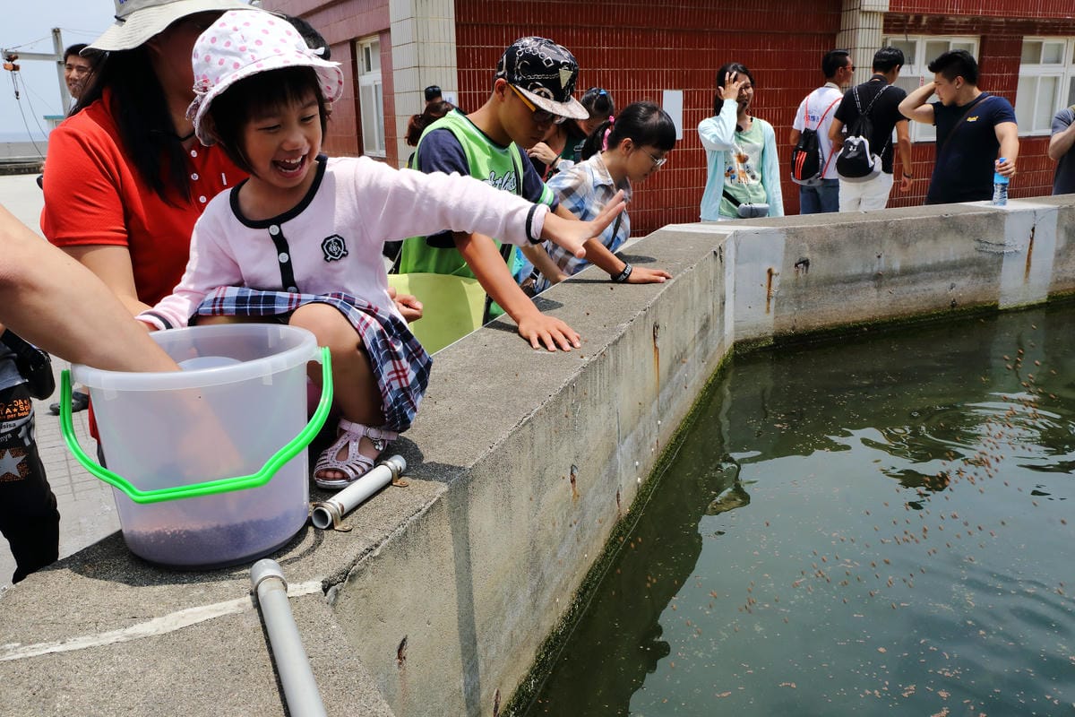【遊||基隆】小小漁夫漁村體驗活動〜小小漁夫『摸魚趣』！探訪臺灣農漁村生活之美為核心，體驗漁民與海掙食的樂趣與甘苦！