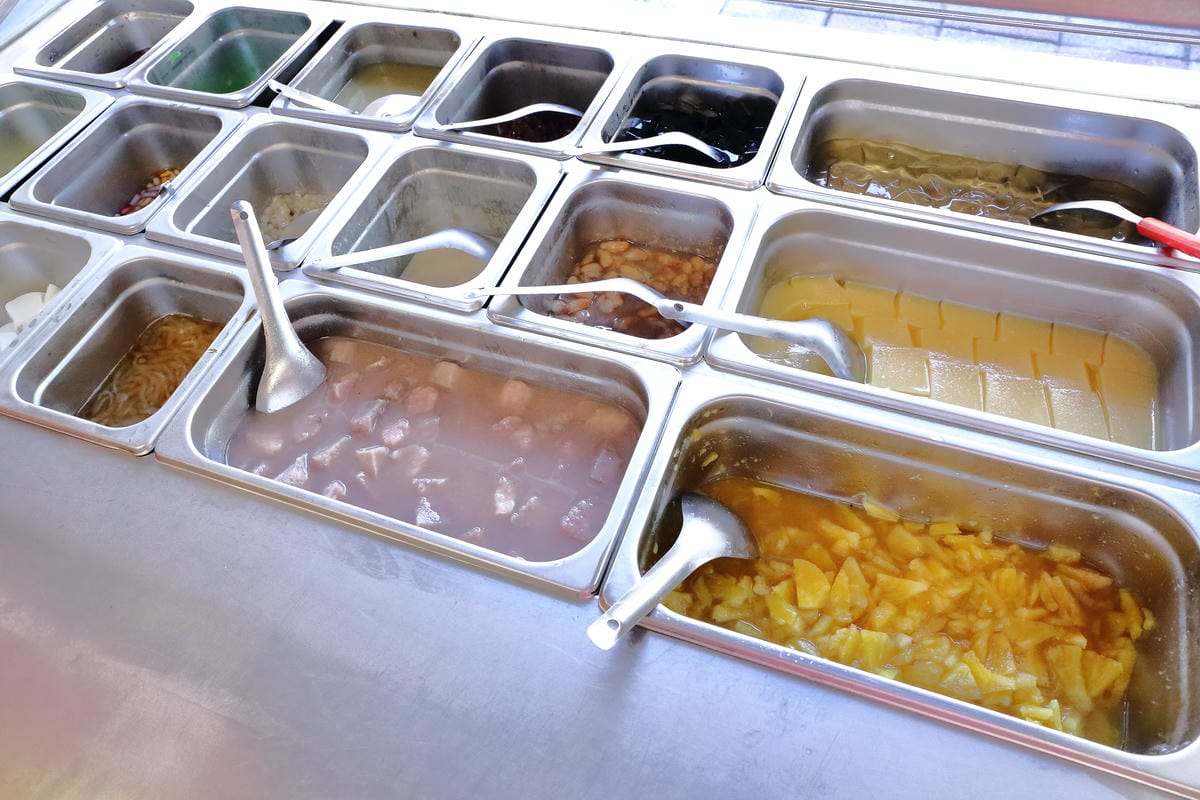 【食||蘆洲】古早味旺來冰店〜蘆洲冰店推薦。古早味鳳梨剉冰，沁涼甜滋滋，新鮮不咬舌！