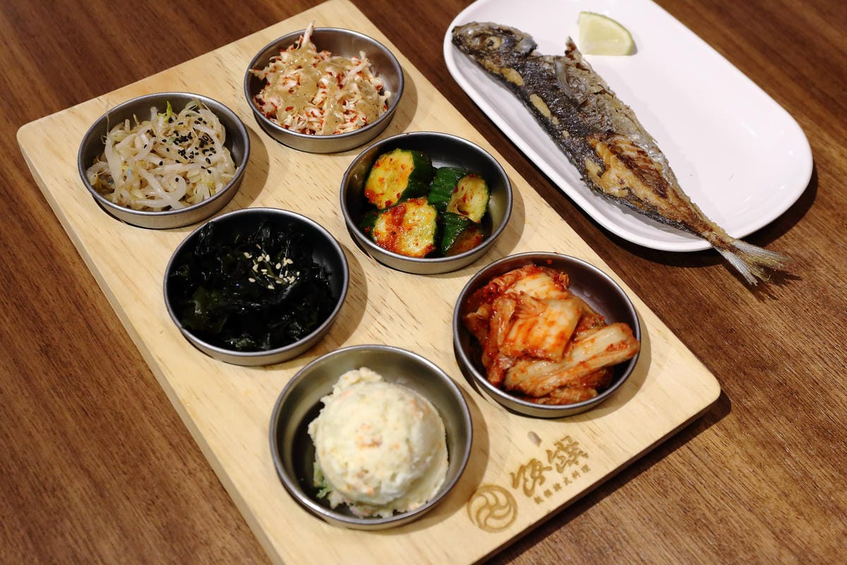 【食||板橋】飯饌韓式料理餐廳-板橋誠品店〜府中韓式料理新開幕！正統韓食，韓式小菜任你吃到飽！