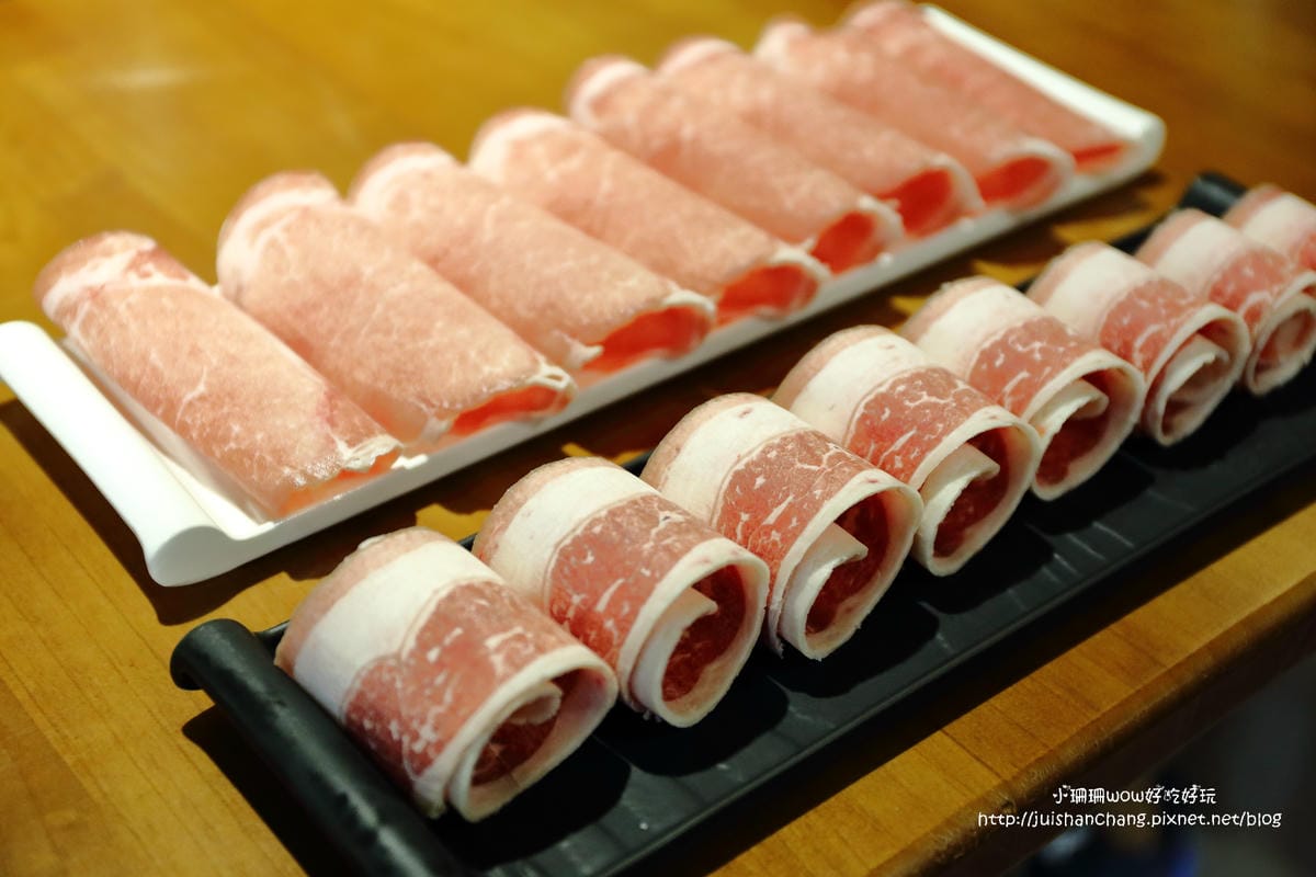 【食||台北】大釧鍋物〜懸賞5億貝里『藍波龍蝦』緝捕歸案？！主打活海鮮，新鮮看得見，頂級食材，高貴不貴的享受！