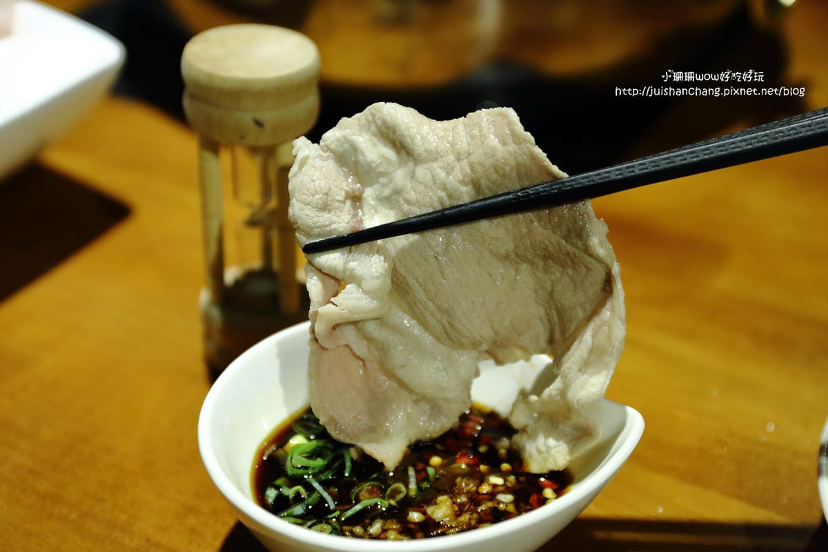 【食||台北】大釧鍋物〜懸賞5億貝里『藍波龍蝦』緝捕歸案？！主打活海鮮，新鮮看得見，頂級食材，高貴不貴的享受！