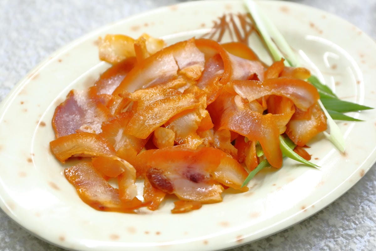 【食||中和】老爹米粉湯〜中永和宵夜推薦！滿滿一桌的菜只要三百大洋！(已歇業)