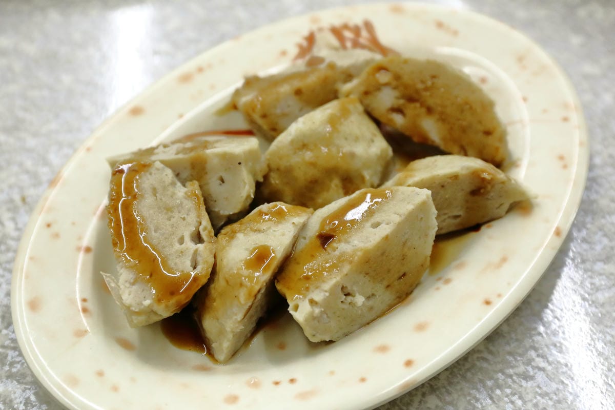 【食||中和】老爹米粉湯〜中永和宵夜推薦！滿滿一桌的菜只要三百大洋！(已歇業)