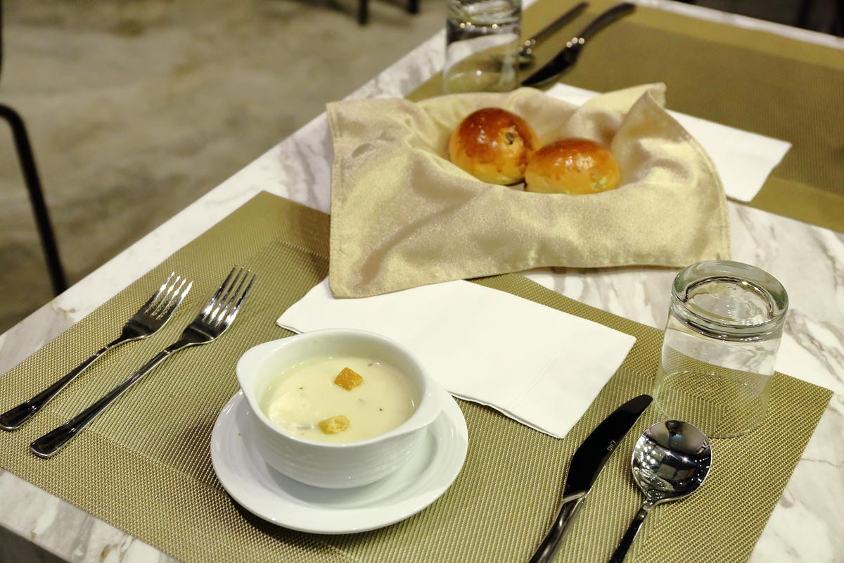 【食||台北】JIIA〜台北巷弄裡的時尚復古角落。大同區義大利麵/迪化街美食/咖啡/手作烘焙/創意料理