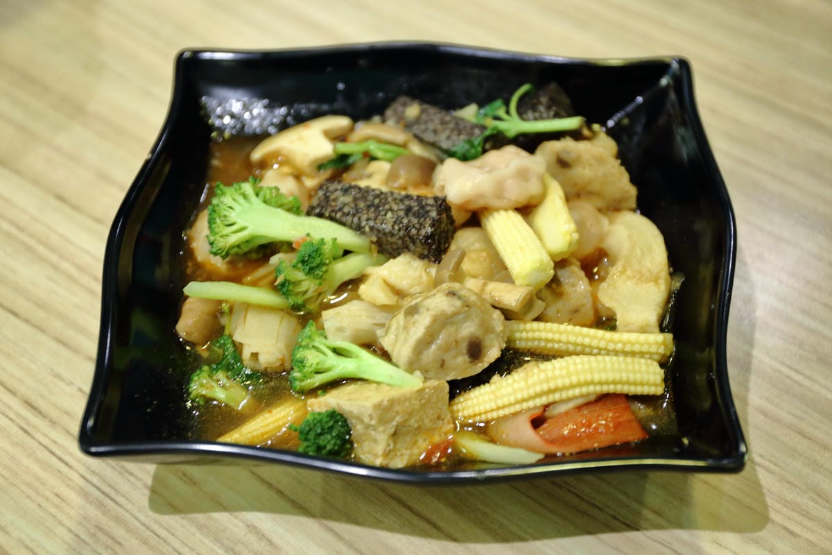 【食||桃園】就醬滷川式滷味～來自四川的麻辣燙，多項食材獨家自製，香辣快感，一吃上癮！(已歇業)