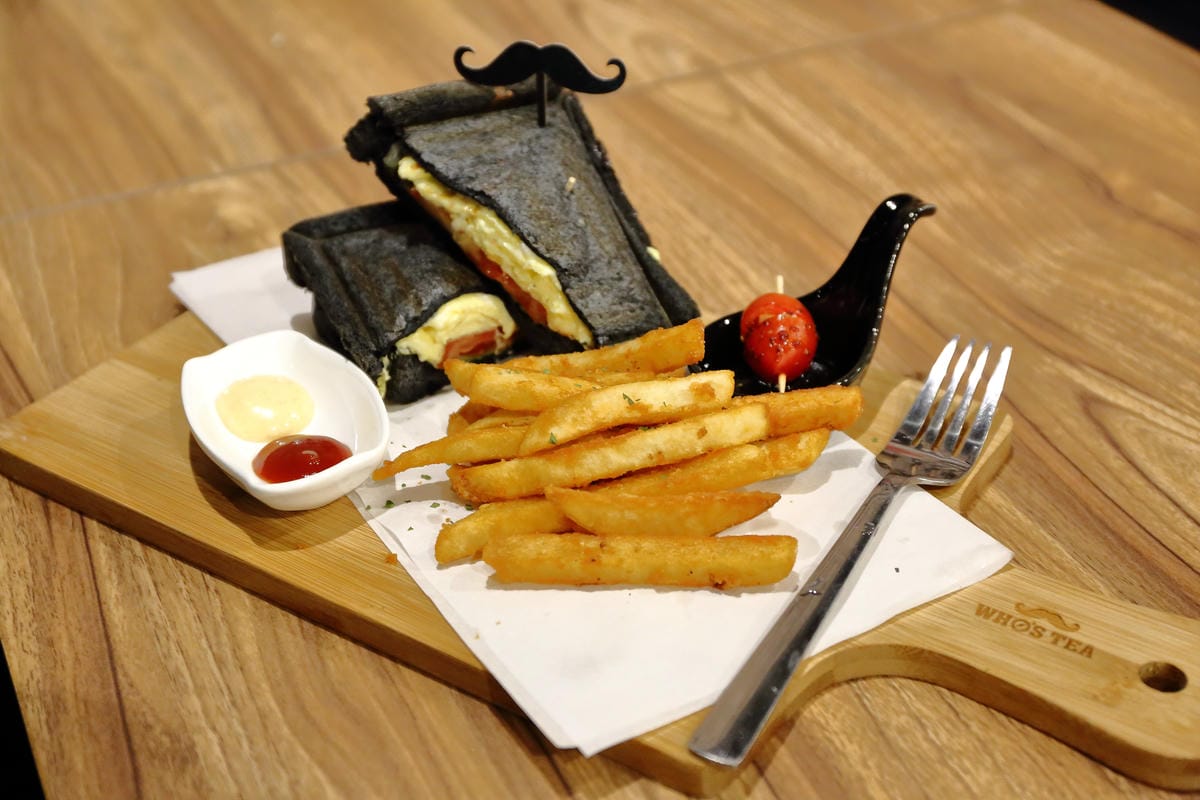 【食||永和】鬍子茶Who’s Tea～從台中發跡的新型態複合式餐飲來了，樂華商圈新開幕！早午餐/下午茶/無線wifi/免費插座/不限時(已歇業)