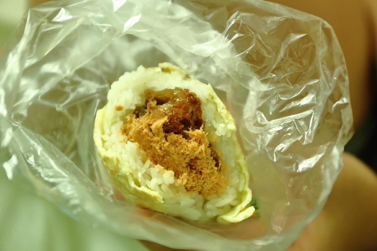 【食||板橋】漿夫人永和豆漿～人氣宵夜早餐！只賣宵夜場的豆漿？一到晚上就聚集了很多夜貓子…