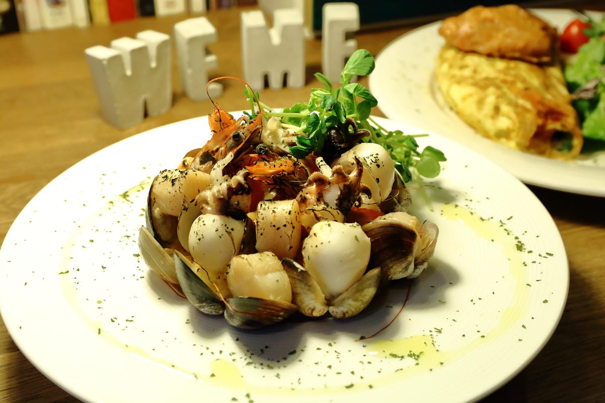 【食||台北】We & Me Cafe～市政府早午餐。激推必吃全天候brunch，平價美味又豐盛，每樣都好好吃！