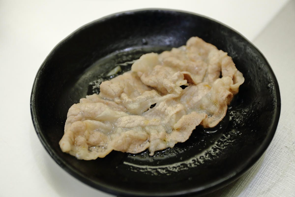 【食。板橋】樂聚鍋物〜板橋火鍋新開幕。一共9種海鮮的無敵海鮮盤，超澎湃又超高CP值的海陸火鍋！(已歇業)