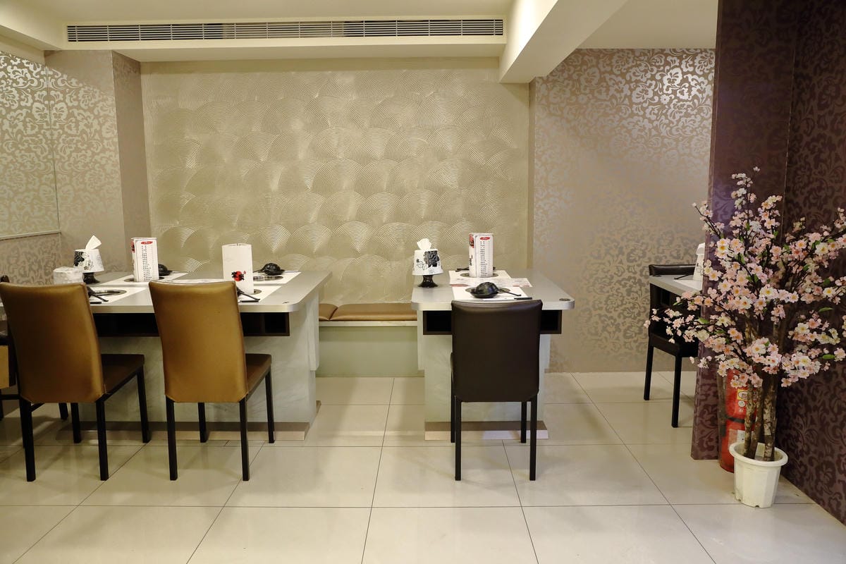 【食。板橋】樂聚鍋物〜板橋火鍋新開幕。一共9種海鮮的無敵海鮮盤，超澎湃又超高CP值的海陸火鍋！(已歇業)