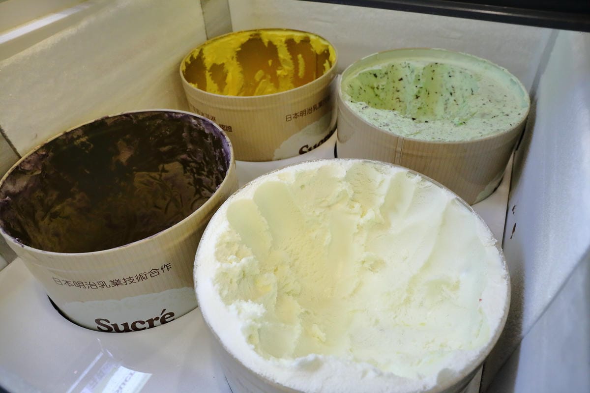 【食。板橋】樂聚鍋物〜板橋火鍋新開幕。一共9種海鮮的無敵海鮮盤，超澎湃又超高CP值的海陸火鍋！(已歇業)