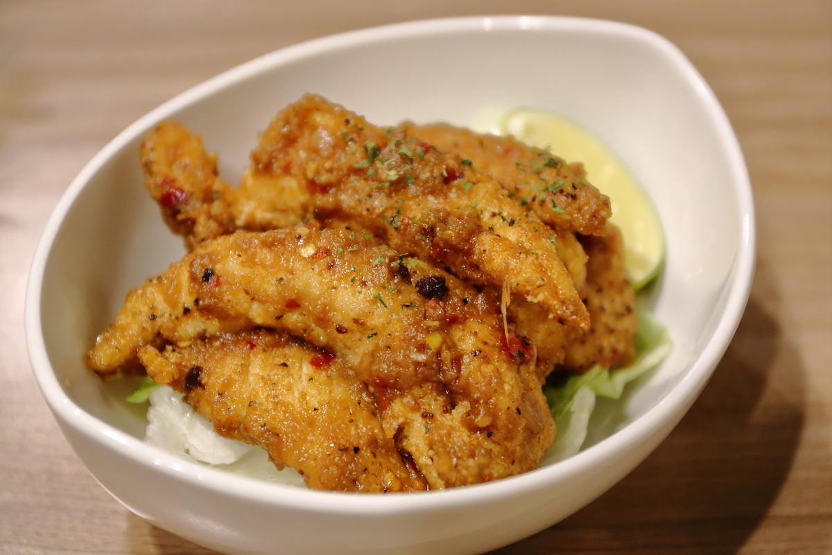 【食。台北】At • First Brunch 緣來〜雙連早午餐。隱藏在巷弄的懷舊風小店，平價人氣早午餐/義大利麵/漢堡