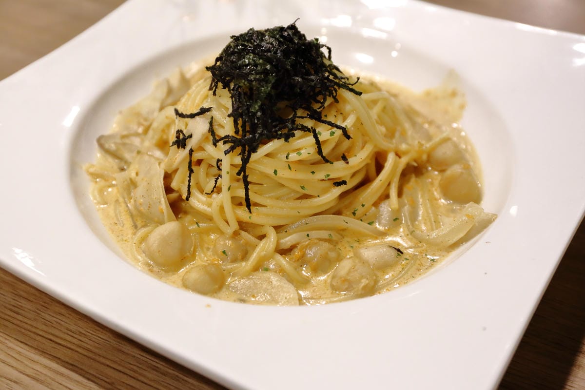 【食。台北】At • First Brunch 緣來〜雙連早午餐。隱藏在巷弄的懷舊風小店，平價人氣早午餐/義大利麵/漢堡