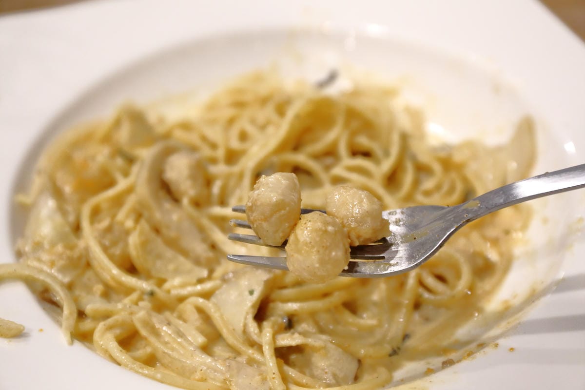 【食。台北】At • First Brunch 緣來〜雙連早午餐。隱藏在巷弄的懷舊風小店，平價人氣早午餐/義大利麵/漢堡