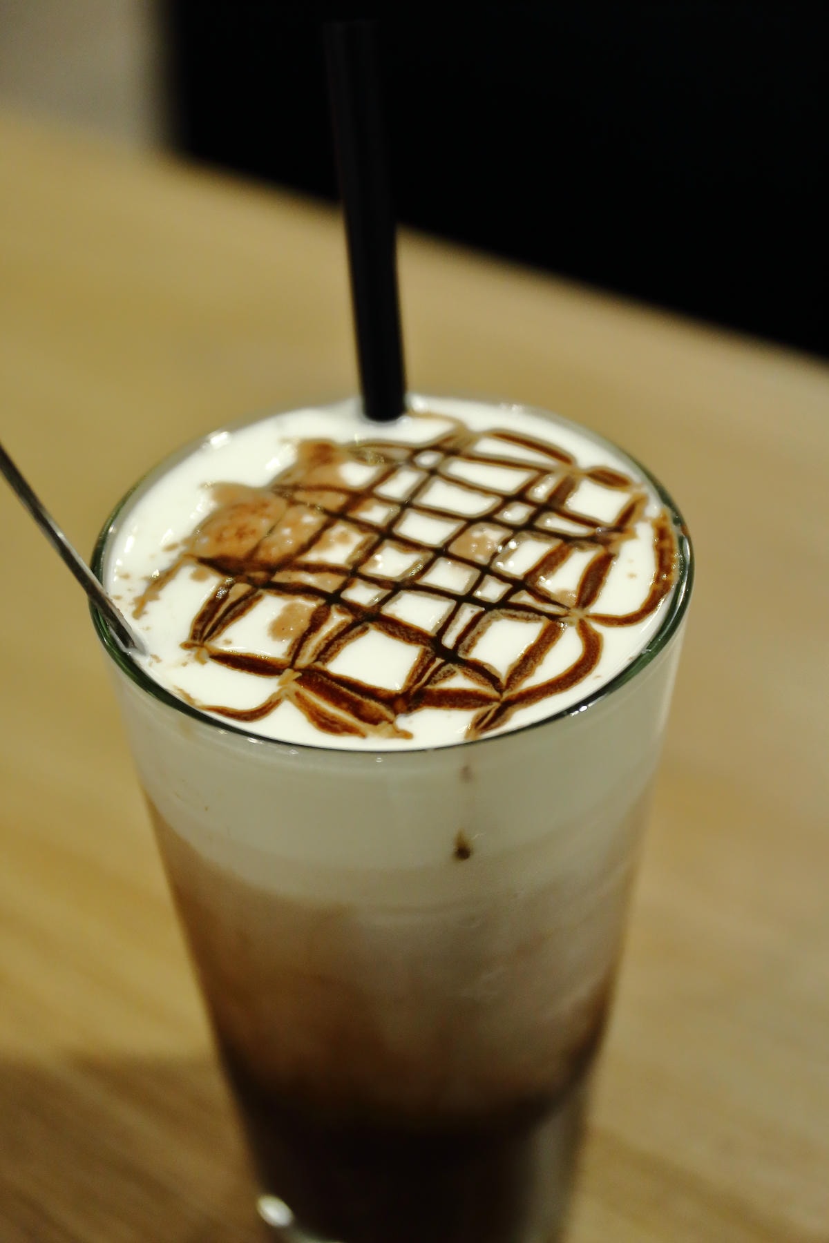 【食。板橋】Ethan’s 義式料理〜亞東醫院站美食。大份量平價義式料理,巨無霸魷魚麵整隻上桌!