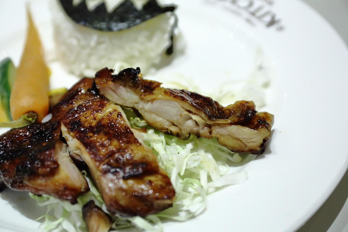 【食。台北】櫻桃小丸子主題餐廳〜全球首家「小丸子主題餐廳」終於來台北惹!丸迷請努力尖叫吧!(已歇業)