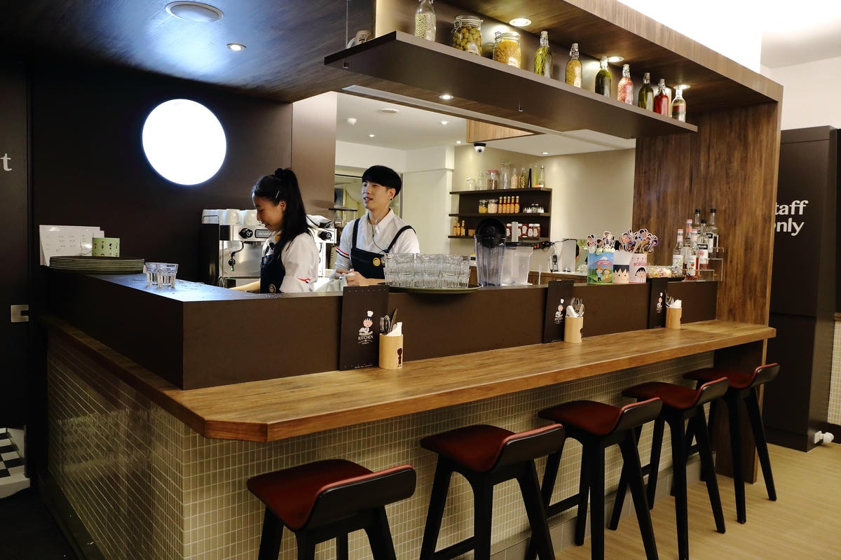 【食。台北】櫻桃小丸子主題餐廳〜全球首家「小丸子主題餐廳」終於來台北惹!丸迷請努力尖叫吧!(已歇業)