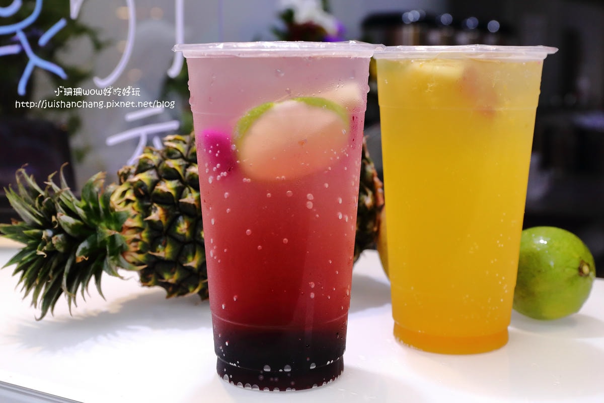 【食。台中】KING Juicy〜逢甲夜市美食新開幕!健康新概念注入果汁,無塵室新鮮現打/卡哇伊小動物趣味造型吸管套免費送,創造可愛回憶/便當街/現打果汁/國王特調果汁(已歇業)