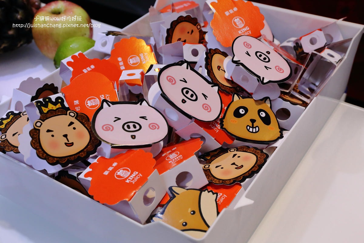 【食。台中】KING Juicy〜逢甲夜市美食新開幕!健康新概念注入果汁,無塵室新鮮現打/卡哇伊小動物趣味造型吸管套免費送,創造可愛回憶/便當街/現打果汁/國王特調果汁(已歇業)