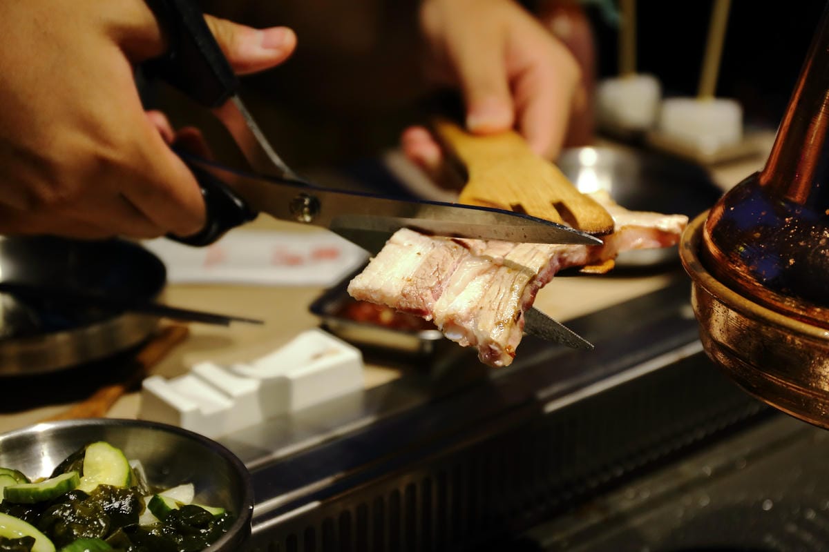 【食。中壢】韓舍韓式烤肉吃到飽〜烤肉男女韓式烤肉吃到飽、韓式美味無限供應，超療癒烤五花肉大口吃！(已歇業)