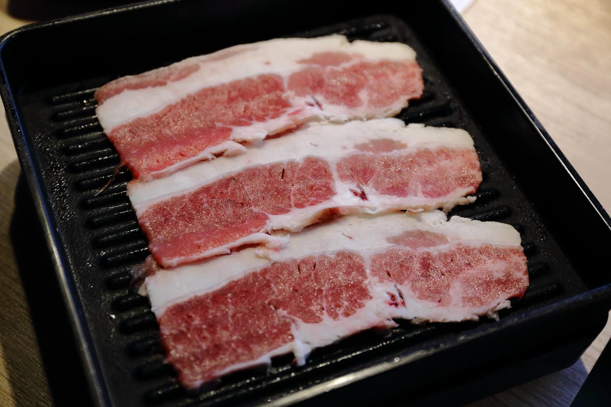 【食。中壢】韓舍韓式烤肉吃到飽〜烤肉男女韓式烤肉吃到飽、韓式美味無限供應，超療癒烤五花肉大口吃！(已歇業)