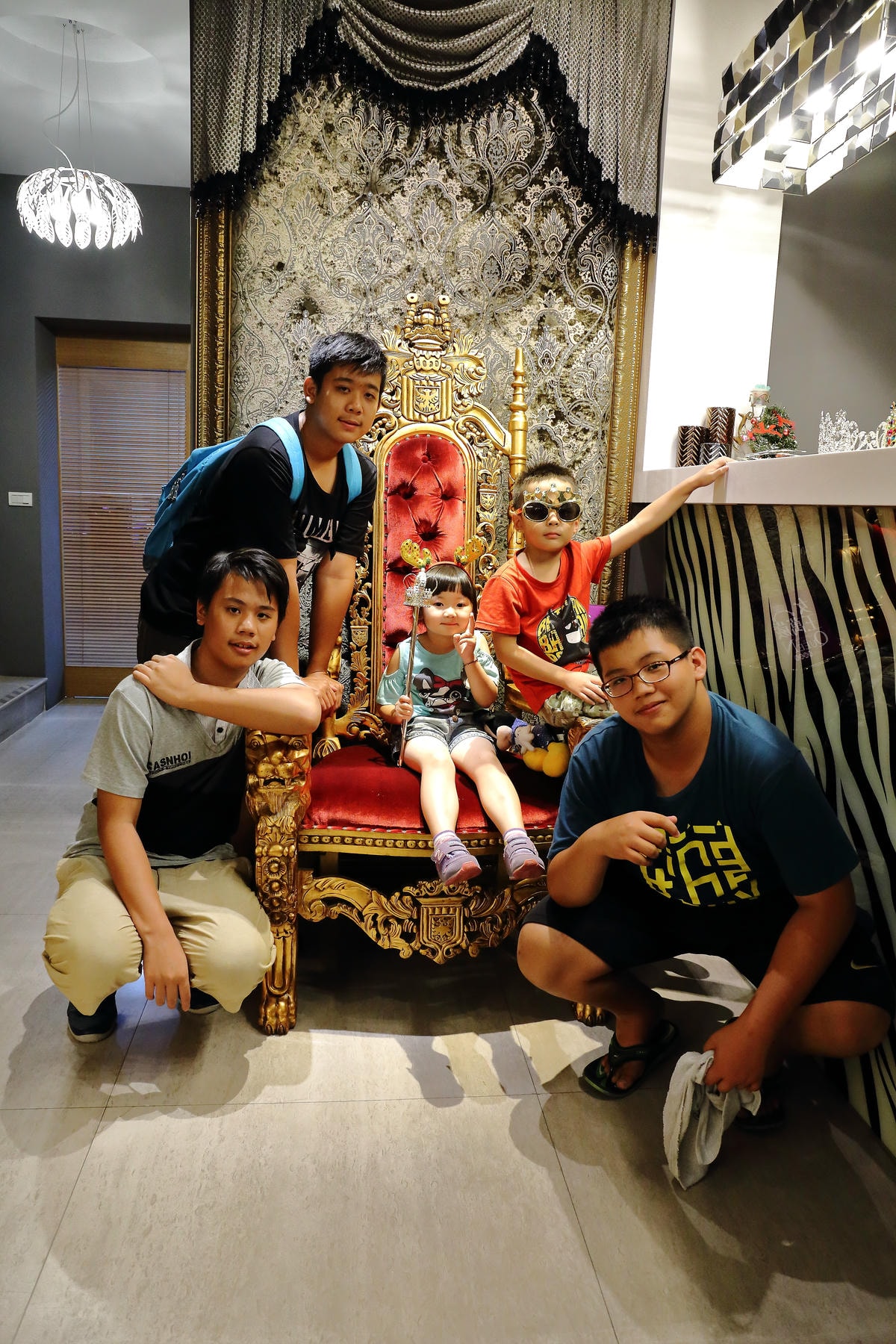 【宿。花蓮】女王萬歲民宿〜花蓮必住!市區首選,近東大門夜市,特色異國風格民宿,如女王般的享受呀!