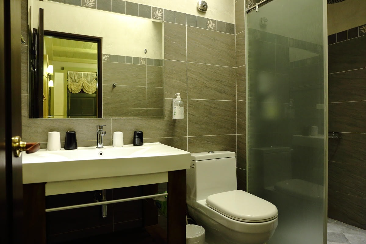 【宿。花蓮】女王萬歲民宿〜花蓮必住!市區首選,近東大門夜市,特色異國風格民宿,如女王般的享受呀!