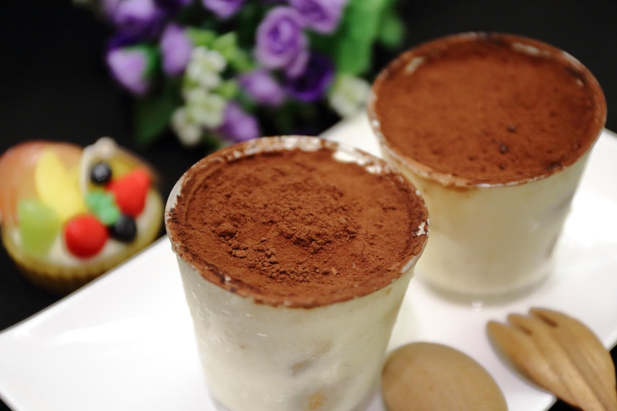 【宅配。美食】Safini Tiramisu 莎費尼〜女孩的甜食Time!繽紛美味的提拉米蘇宅配到家