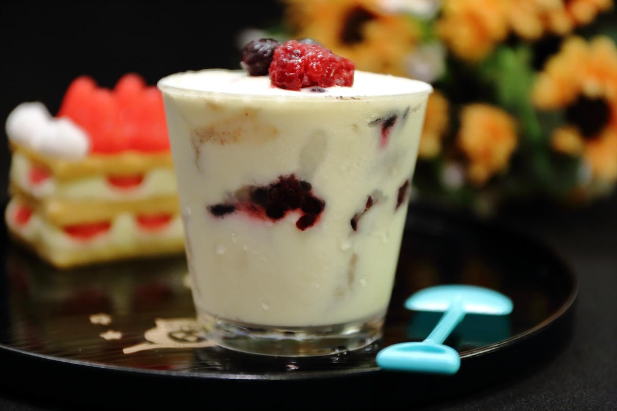 【宅配。美食】Safini Tiramisu 莎費尼〜女孩的甜食Time!繽紛美味的提拉米蘇宅配到家