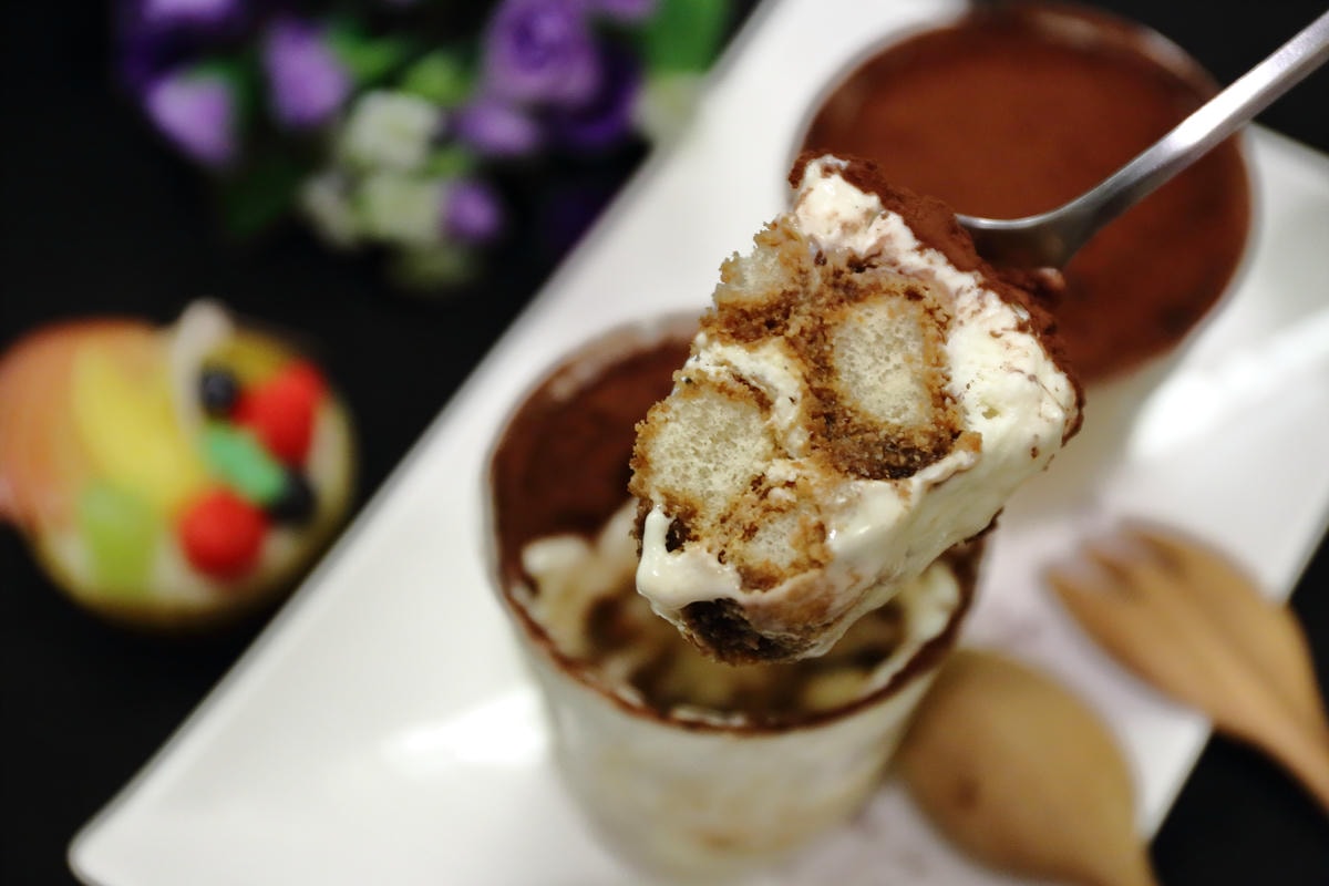 【宅配。美食】Safini Tiramisu 莎費尼〜女孩的甜食Time!繽紛美味的提拉米蘇宅配到家